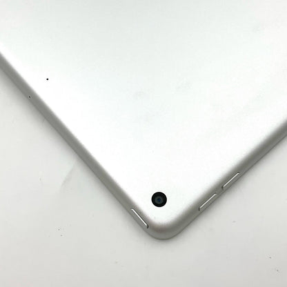 【全額返金保証】【最速発送】Apple iPad iPad 10.2インチ 第7世代 128GB シルバー Wi-Fi 美品 動作確認済