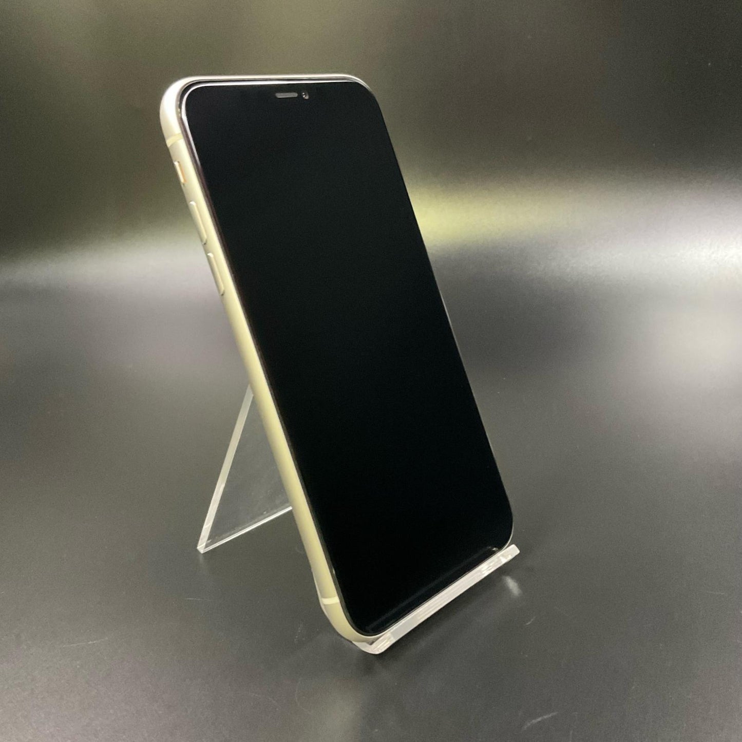【全額返金保証】【最速発送】Apple iPhone iPhone 11 128GB ホワイト au 白ロム 動作確認済 84%