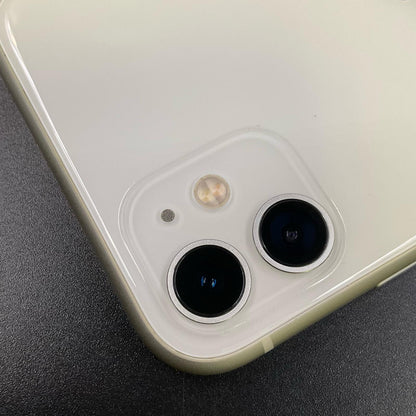 【全額返金保証】【最速発送】Apple iPhone iPhone 11 128GB ホワイト au 白ロム 動作確認済 84%
