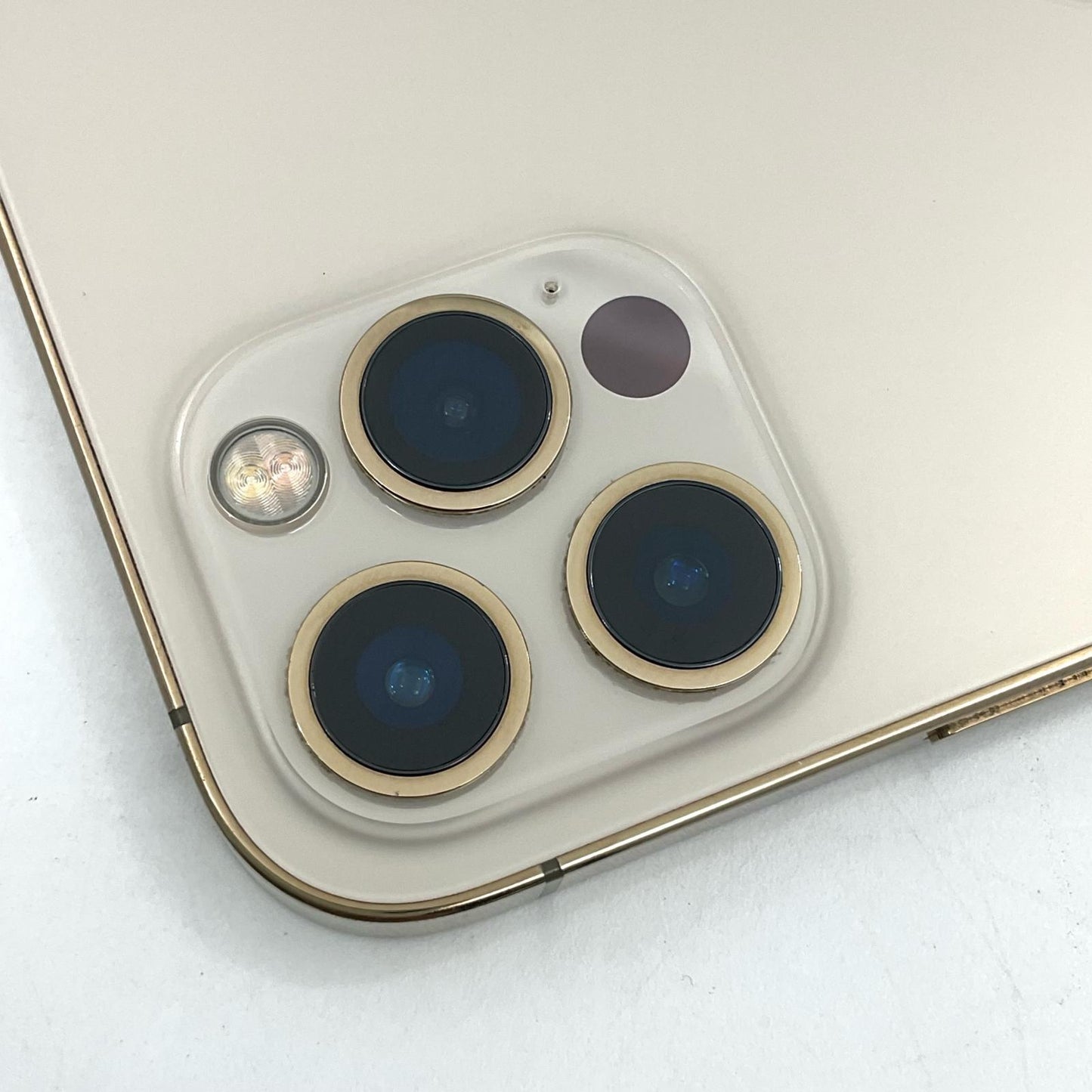 【全額返金保証】【最速発送】Apple iPhone iPhone 12 Pro 256GB ゴールド SIMフリー 白ロム 動作確認済 76%
