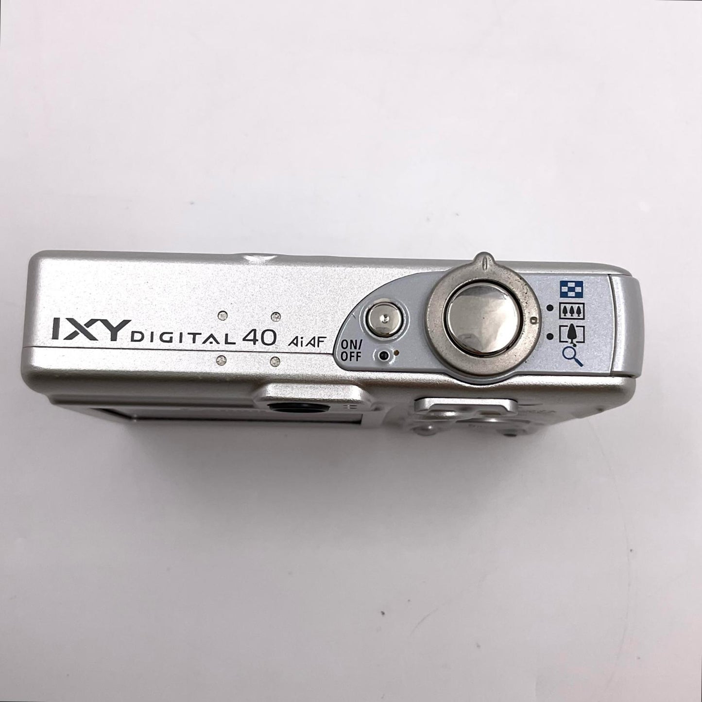 【全額返金保証】【最速発送】Canon コンパクトデジタルカメラ IXY DIGITAL 40 シルバー 動作確認済