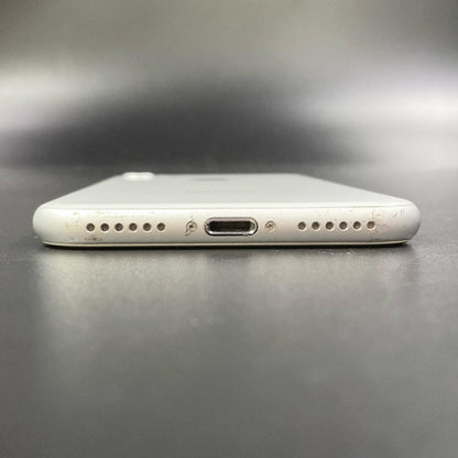 【全額返金保証】【最速発送】Apple iPhone iPhone 8 64GB シルバー Softbank SIMフリー 白ロム 動作確認済 100%
