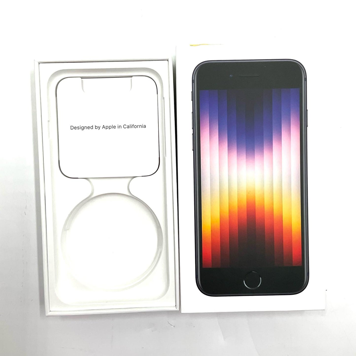 【全額返金保証】【最速発送】Apple iPhone iPhone SE（第3世代） 64GB ミッドナイト docomo 美品 動作確認済 97%