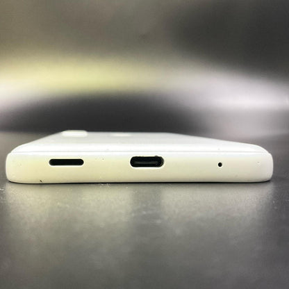 【全額返金保証】【最速発送】富士通 arrows We 64GB ホワイト docomo F-51B 白ロム 動作確認済