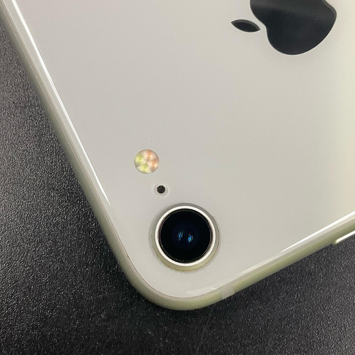 【全額返金保証】【最速発送】Apple iPhone iPhone 8 64GB ホワイト Softbank 白ロム 動作確認済 83%