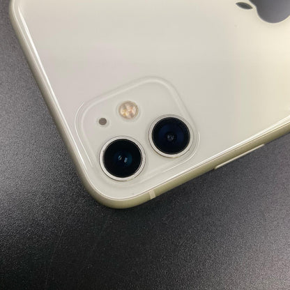 【全額返金保証】【最速発送】Apple iPhone iPhone 11 64GB ホワイト Softbank 白ロム 動作確認済 81%