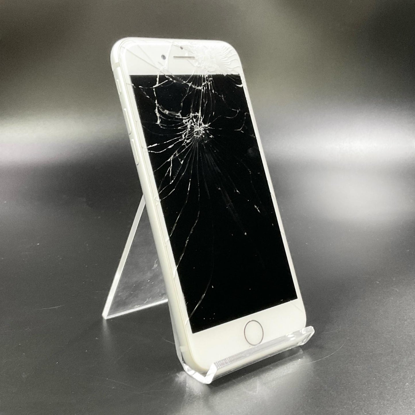 【最速発送】Apple iPhone iPhone 8 64GB シルバー Softbank SIMフリー 白ロム【難有】 80%