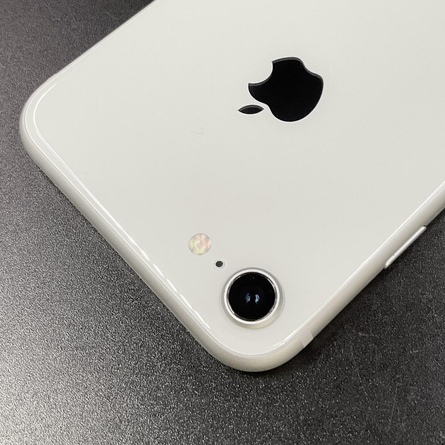 【最速発送】Apple iPhone iPhone 8 64GB シルバー Softbank SIMフリー 白ロム【難有】 80%