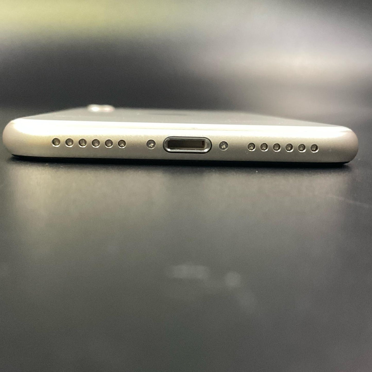 【全額返金保証】【最速発送】Apple iPhone iPhone SE（第3世代） 128GB スターライト SIMフリー 白ロム 超美品 動作確認済 100%
