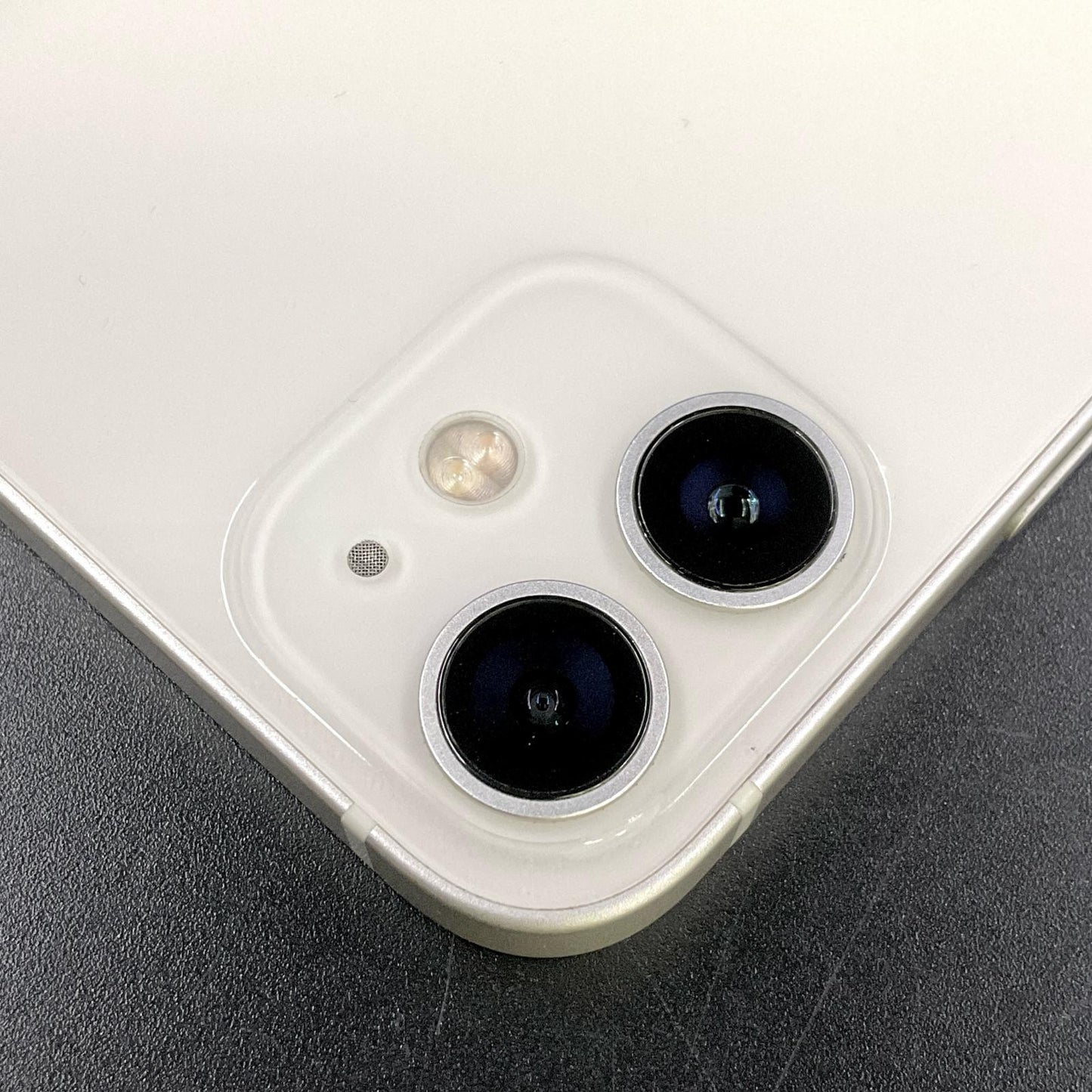 【全額返金保証】【最速発送】Apple iPhone iPhone 12 mini 64GB ホワイト au 白ロム 動作確認済 75%