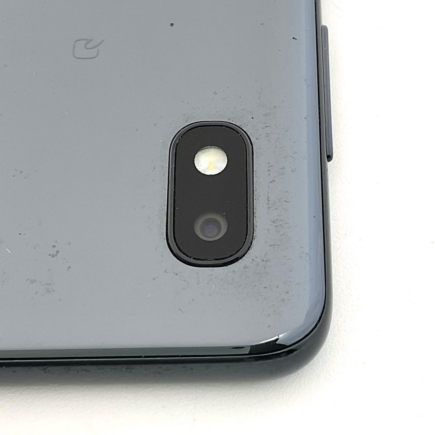 【全額返金保証】【最速発送】SAMSUNG Galaxy A21 64GB ブラック au SCV49 白ロム 動作確認済