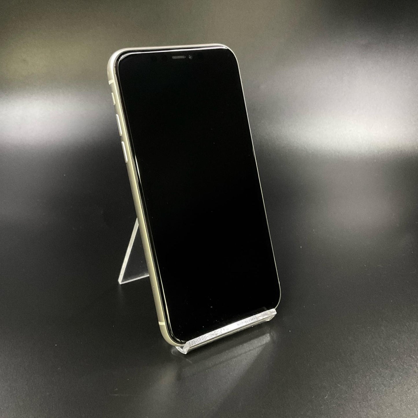 【全額返金保証】【最速発送】Apple iPhone iPhone 11 64GB ホワイト au 白ロム 動作確認済 100%