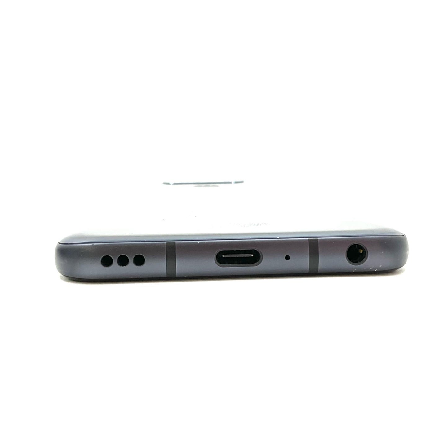 【最速発送】LG LG style3 64GB docomo L-41A 白ロム【難有】