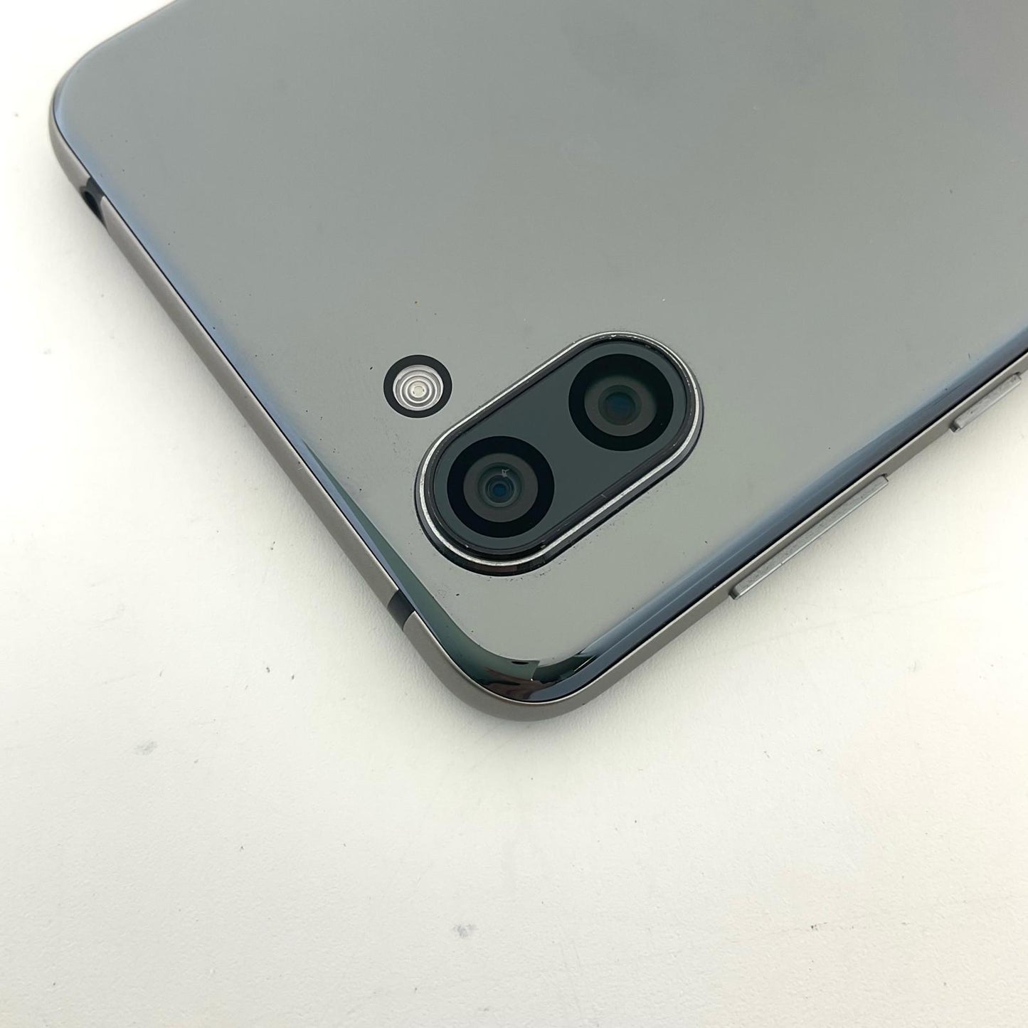 【最速発送】SHARP AQUOS R3 128GB ブラック SIMフリー SH-04L【難有】