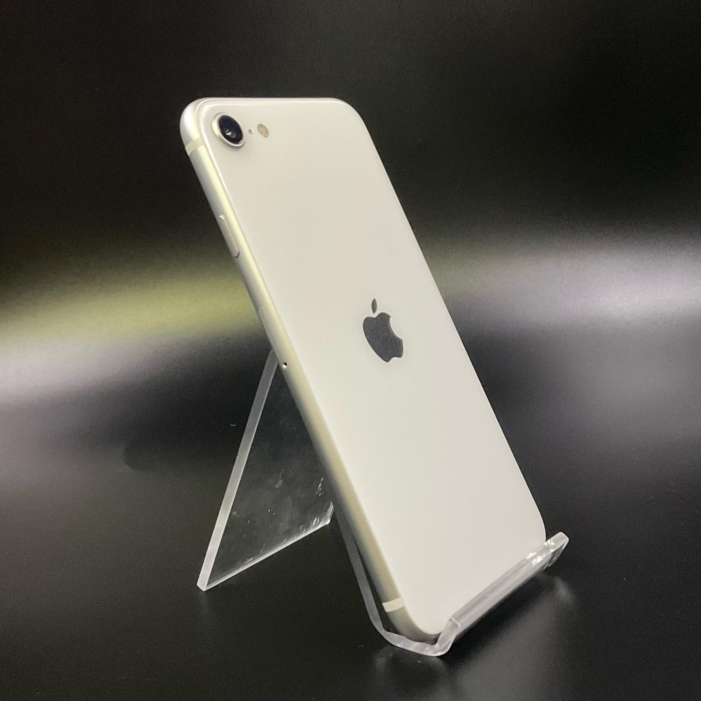 【全額返金保証】【最速発送】Apple iPhone iPhone SE（第2世代） 64GB ホワイト Softbank 白ロム 動作確認済 79%