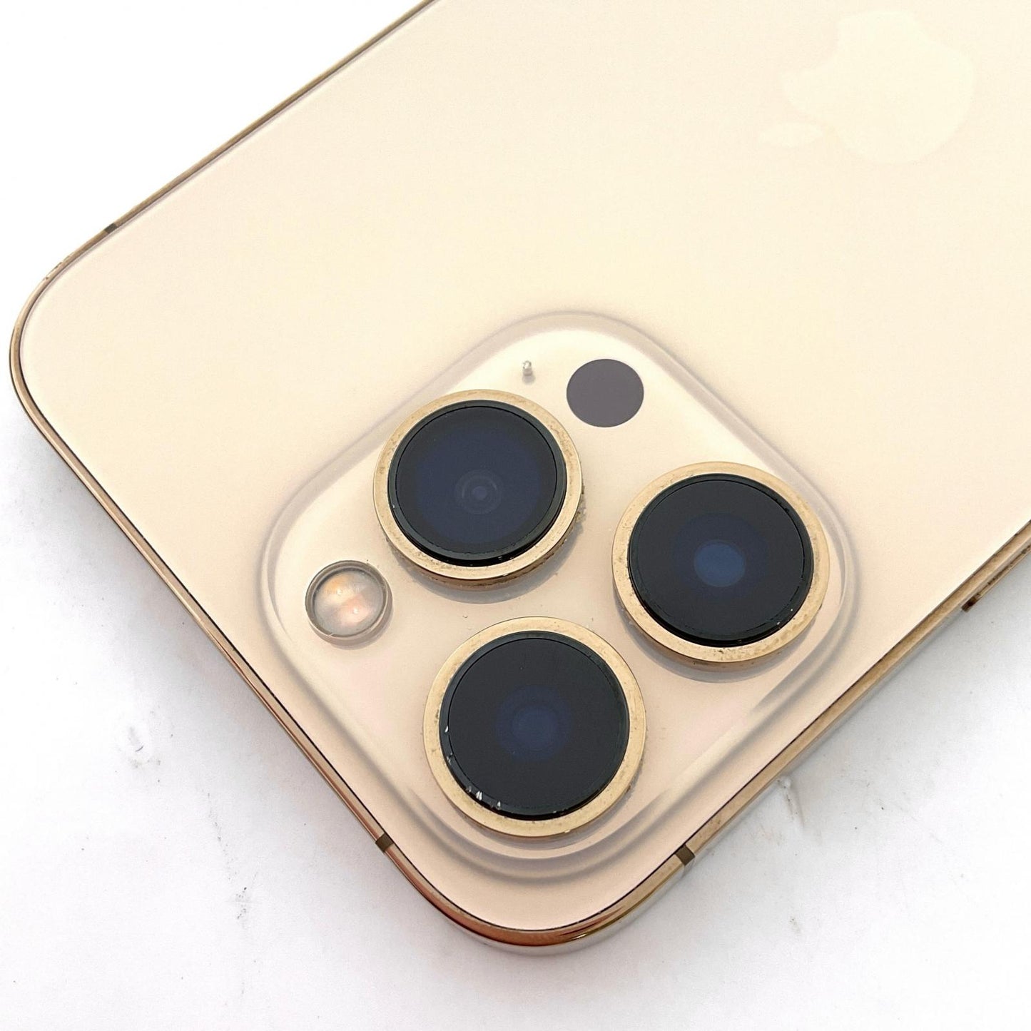 【全額返金保証】【最速発送】Apple iPhone iPhone 13 Pro 256GB ゴールド au 白ロム 動作確認済 82%