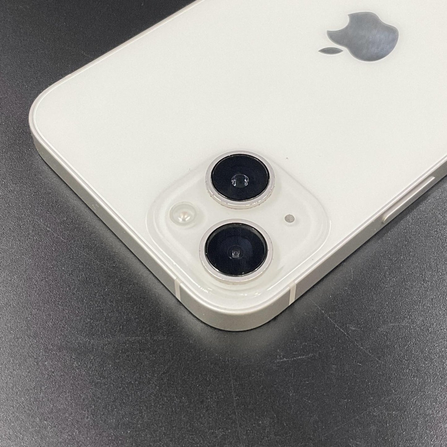 【全額返金保証】【最速発送】Apple iPhone iPhone 14 Plus 128GB スターライト docomo 動作確認済 77%