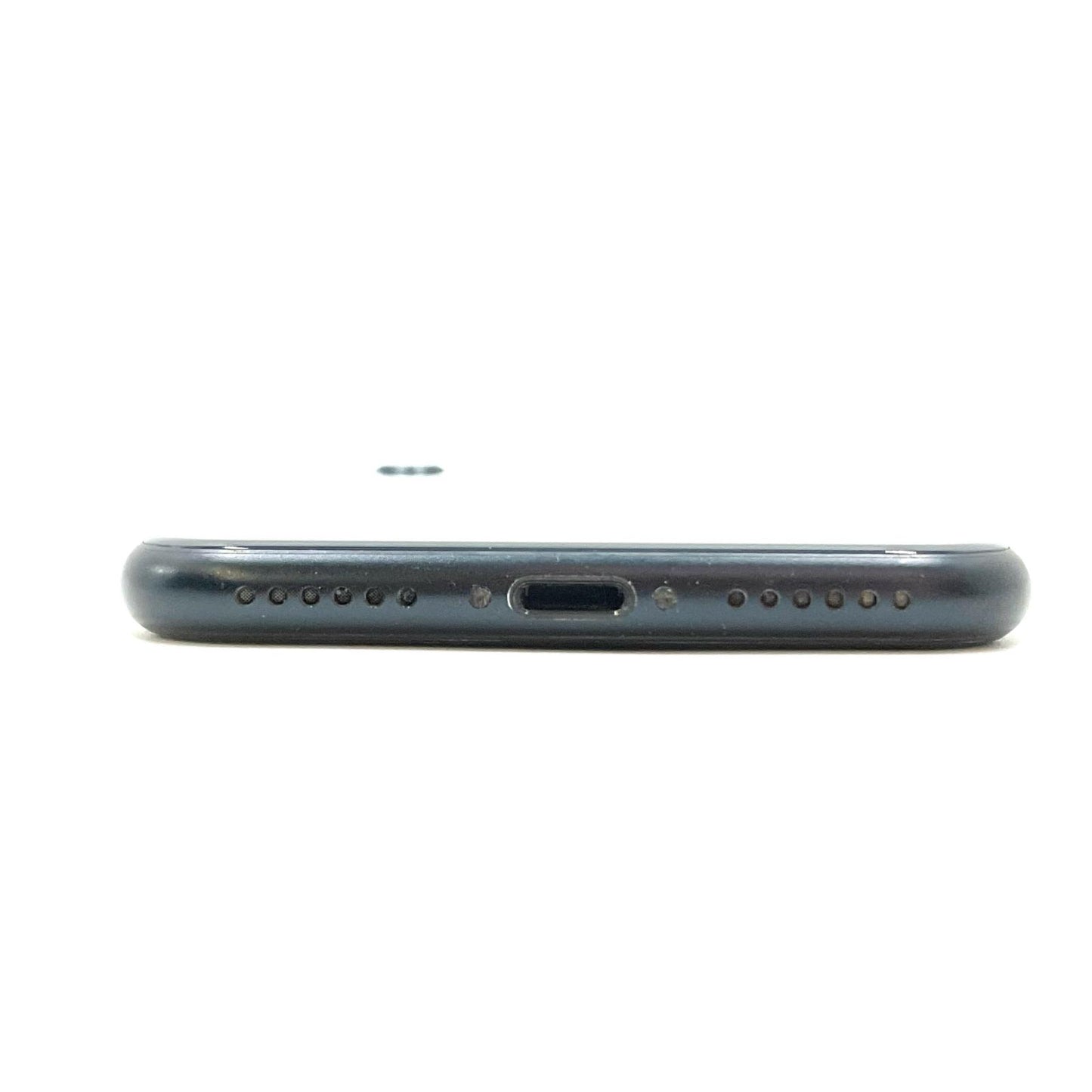 【全額返金保証】【最速発送】Apple iPhone iPhone SE（第3世代） 64GB ミッドナイト docomo 白ロム 動作確認済 83%