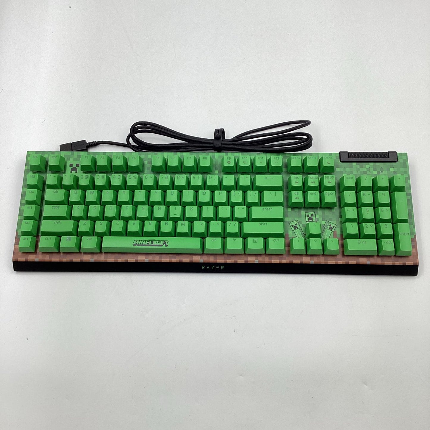 【全額返金保証】【最速発送】Razer BLACKWIDOW V4 X RZ03-0470 新品未開封 即納OK