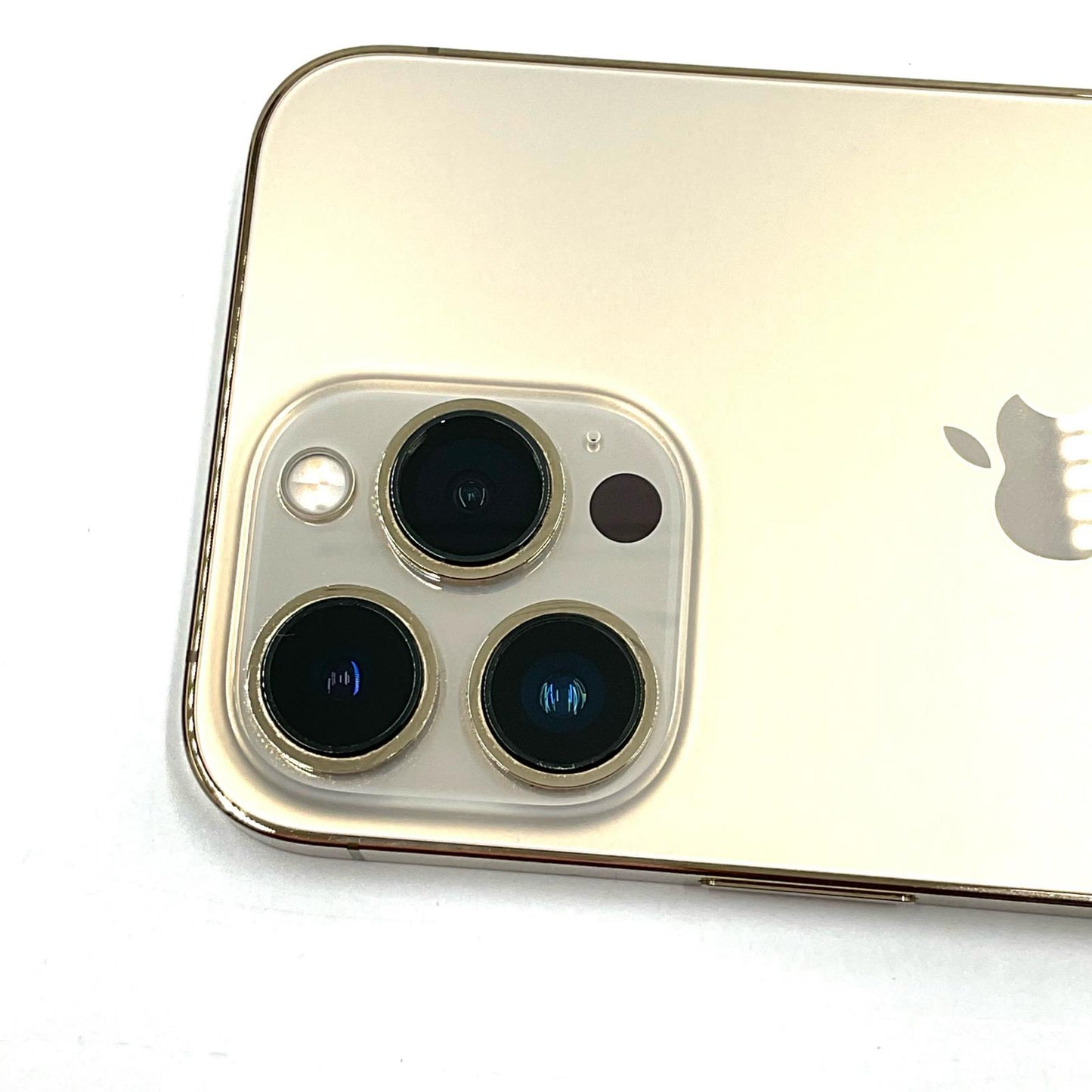 【全額返金保証】【最速発送】Apple iPhone iPhone 13 Pro 128GB ゴールド SIMフリー 白ロム 動作確認済 81%