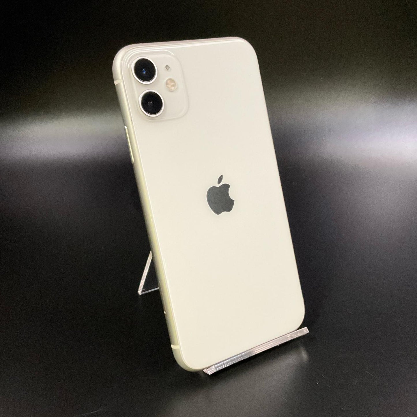 【最速発送】Apple iPhone iPhone 11 128GB ホワイト au 白ロム【難有】 81%