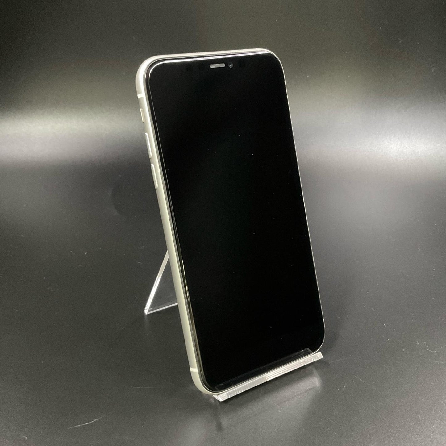 【最速発送】Apple iPhone iPhone 11 128GB ホワイト au 白ロム【難有】 81%