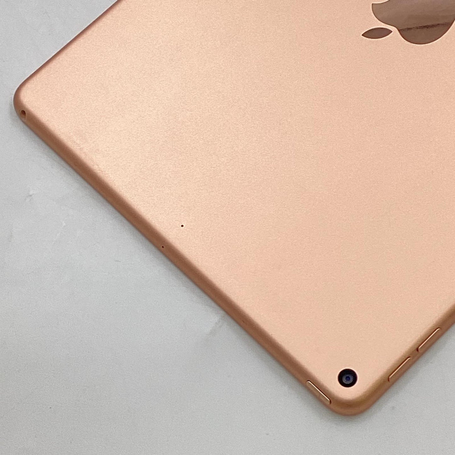 【最速発送】Apple iPad Air 第3世代 64GB ゴールド Wi-Fi【難有】