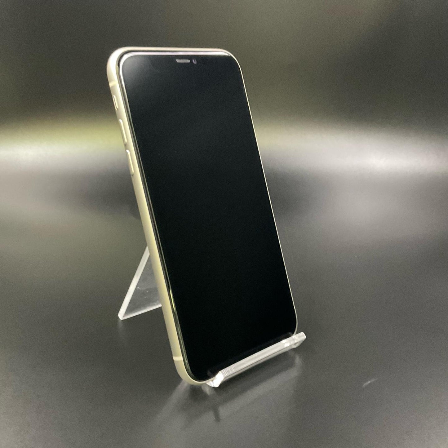 【全額返金保証】【最速発送】Apple iPhone iPhone 11 128GB ホワイト docomo 白ロム 動作確認済 75%