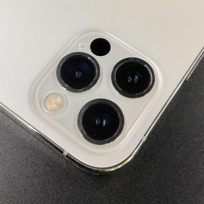 【全額返金保証】【最速発送】Apple iPhone iPhone 12 Pro 256GB シルバー docomo 白ロム 動作確認済 78%