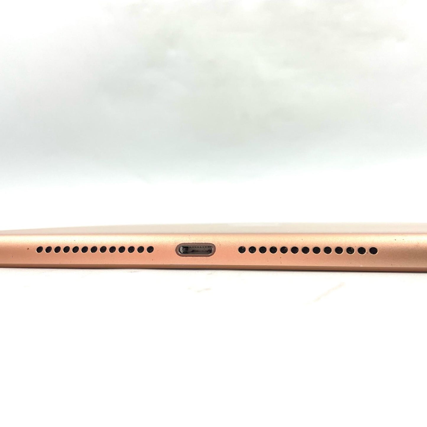 【全額返金保証】【最速発送】Apple iPad iPad 9.7インチ 第6世代 128GB ゴールド Wi-Fi 動作確認済