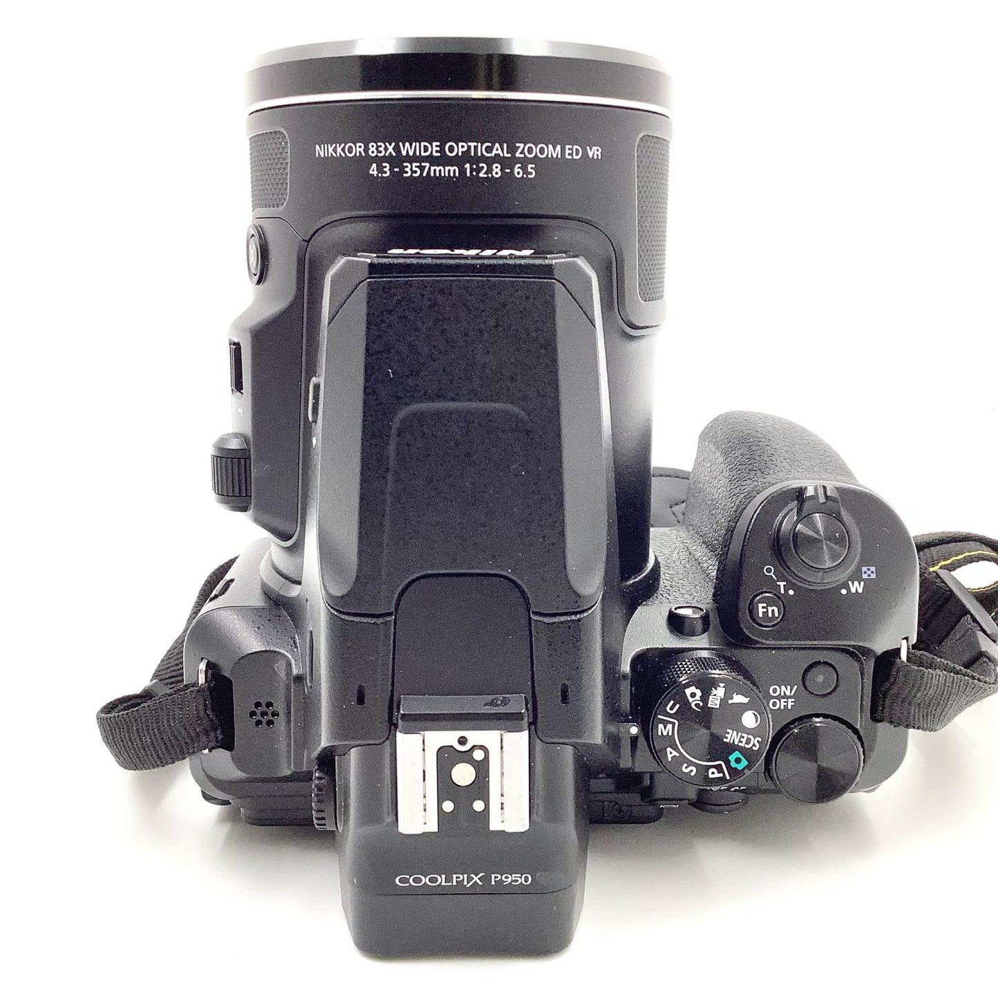 【全額返金保証】【最速発送】Nikon コンパクトデジタルカメラ COOLPIX P950 美品 動作確認済