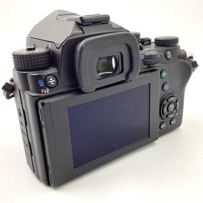 【全額返金保証】【最速発送】PENTAX デジタル一眼 PENTAX KP ボディ [ブラック] ブラック 美品 動作確認済