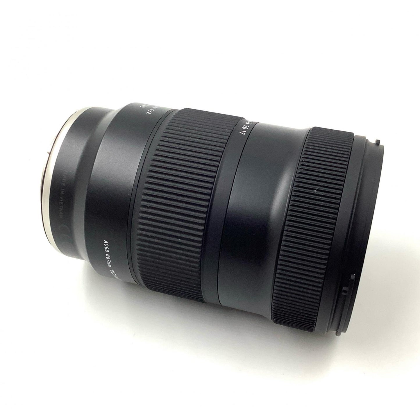 【全額返金保証】【最速発送】TAMRON 17-50mm F/4 Di III VXD (Model A068) 美品 動作確認済