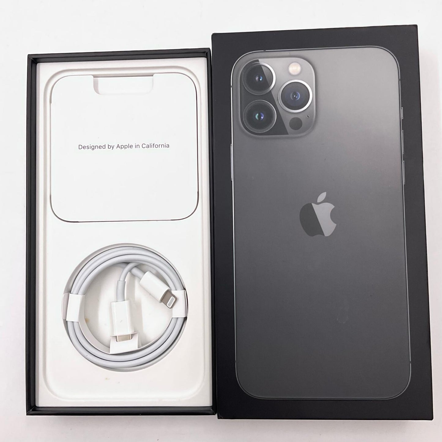 【全額返金保証】【最速発送】Apple iPhone iPhone 13 Pro Max 512GB グラファイト docomo SIMフリー 動作確認済 80%