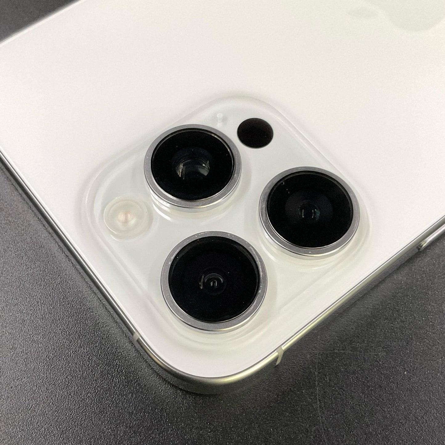 【全額返金保証】【最速発送】Apple iPhone iPhone 16 Pro Max 256GB ホワイトチタニウム SIMフリー 白ロム 動作確認済 100%