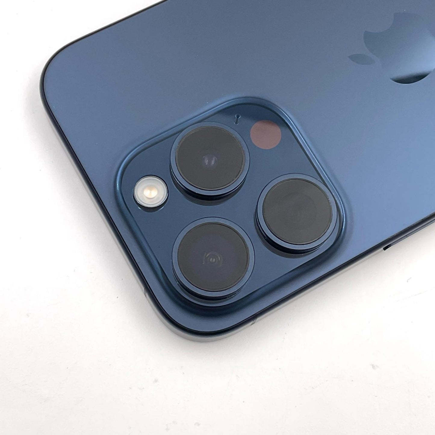 【全額返金保証】【最速発送】Apple iPhone iPhone 15 Pro 256GB ブルーチタニウム SIMフリー 白ロム 動作確認済 88%