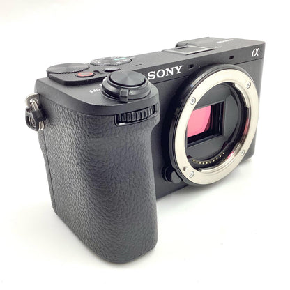 【全額返金保証】【最速発送】Sony デジタル一眼 α6700 ILCE-6700 ボディ ブラック 美品 動作確認済