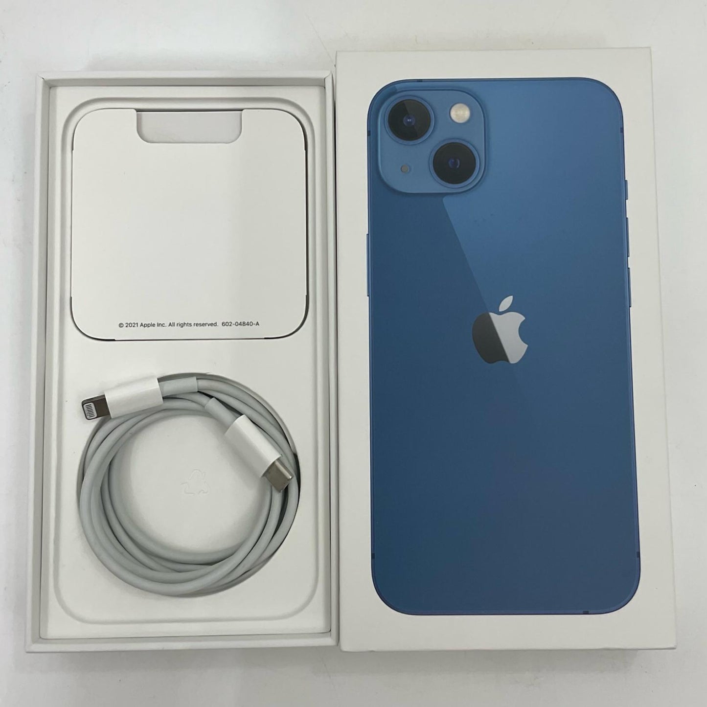【全額返金保証】【最速発送】Apple iPhone iPhone 13 128GB ブルー docomo 白ロム 動作確認済 84%
