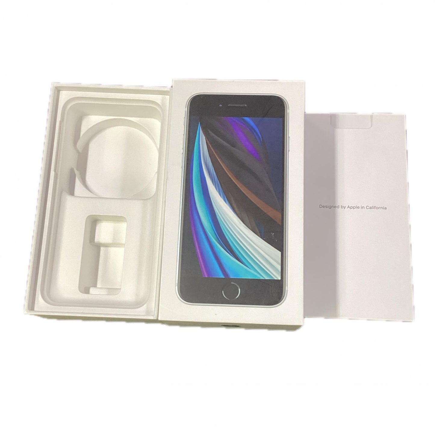 【全額返金保証】【最速発送】Apple iPhone iPhone SE（第2世代） 128GB ホワイト docomo 白ロム 動作確認済 86%
