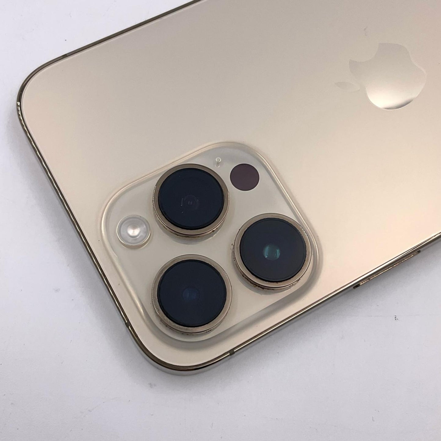 【全額返金保証】【最速発送】Apple iPhone iPhone 14 Pro Max 256GB ゴールド docomo 動作確認済 82%