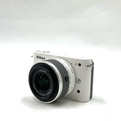【最速発送】Nikon デジタル一眼 Nikon1 J1 10-30mm レンズキット ホワイト【難有】