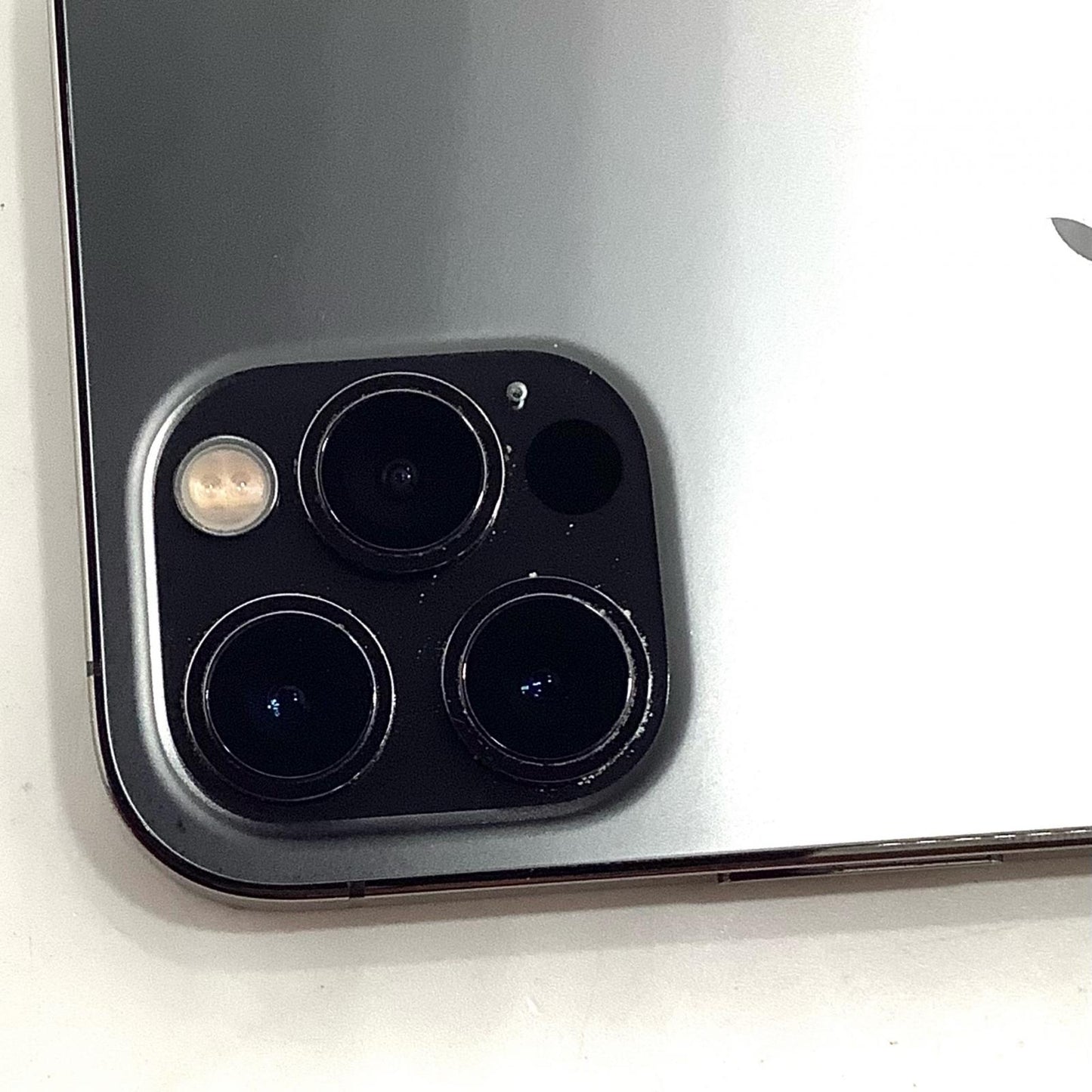 【全額返金保証】【最速発送】Apple iPhone iPhone 12 Pro 512GB グラファイト Softbank 白ロム 動作確認済 76%