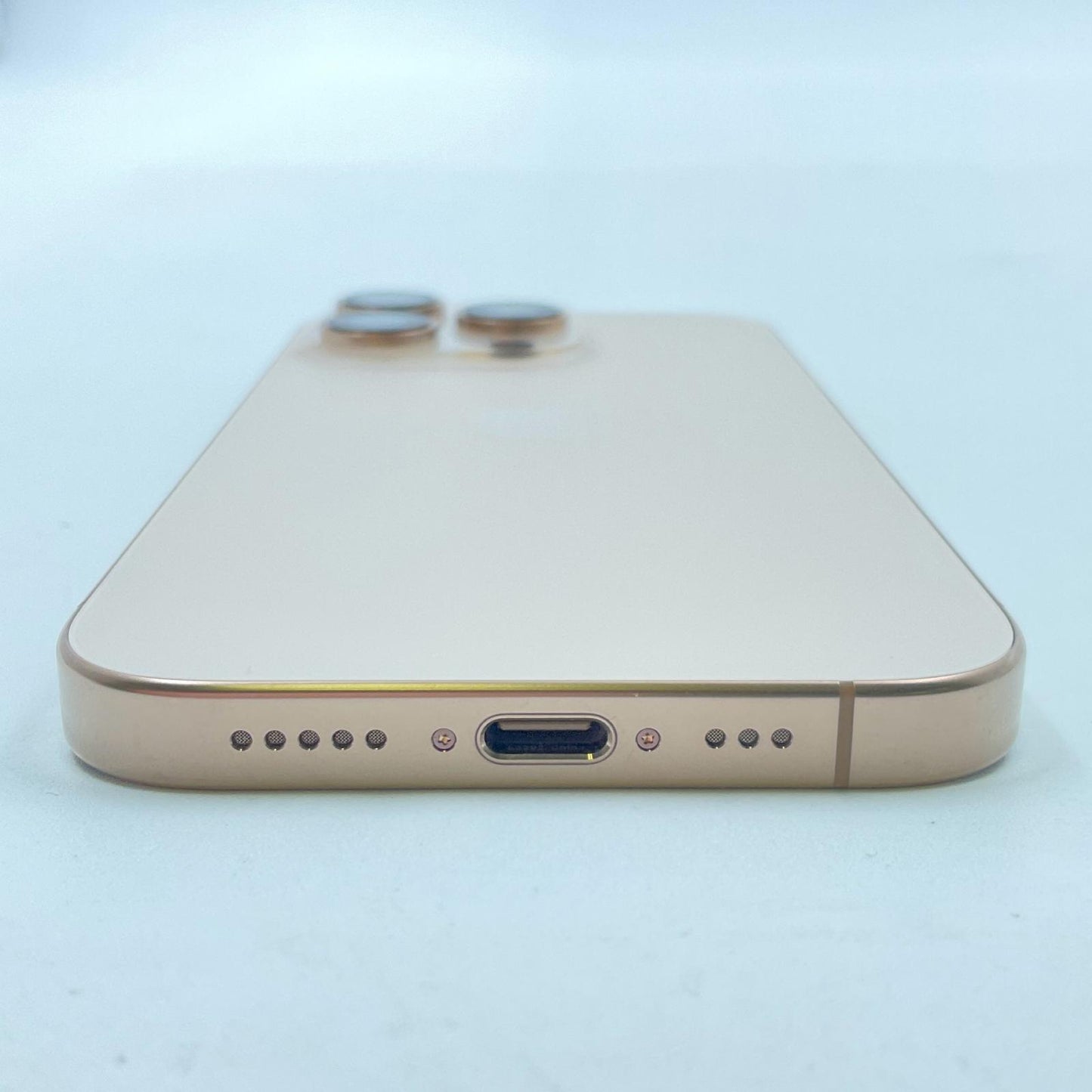 【全額返金保証】【最速発送】Apple iPhone iPhone 16 Pro 256GB デザートチタニウム docomo 超美品 動作確認済 100%