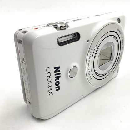 【全額返金保証】【最速発送】Nikon コンパクトデジタルカメラ COOLPIX S6900 [ナチュラルホワイト] 美品 動作確認済