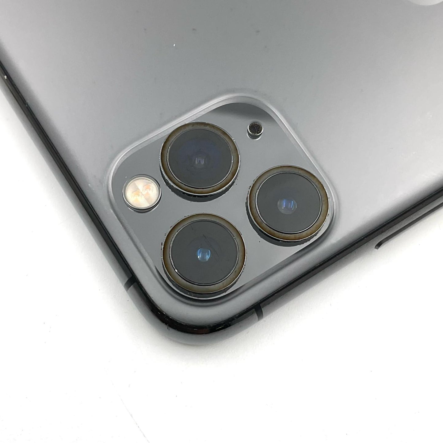 【全額返金保証】【最速発送】Apple iPhone iPhone 11 Pro 256GB スペースグレイ docomo SIMフリー 白ロム 動作確認済 76%