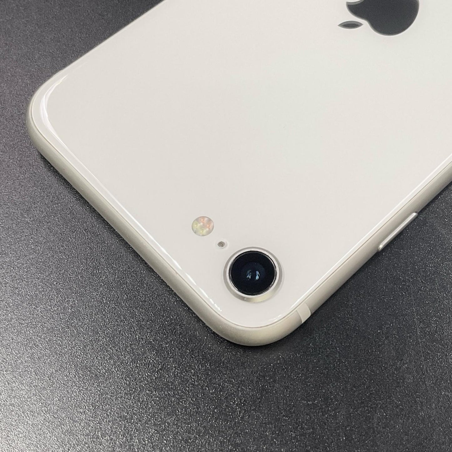【最速発送】Apple iPhone iPhone SE（第3世代） 128GB スターライト Softbank 白ロム【難有】 81%