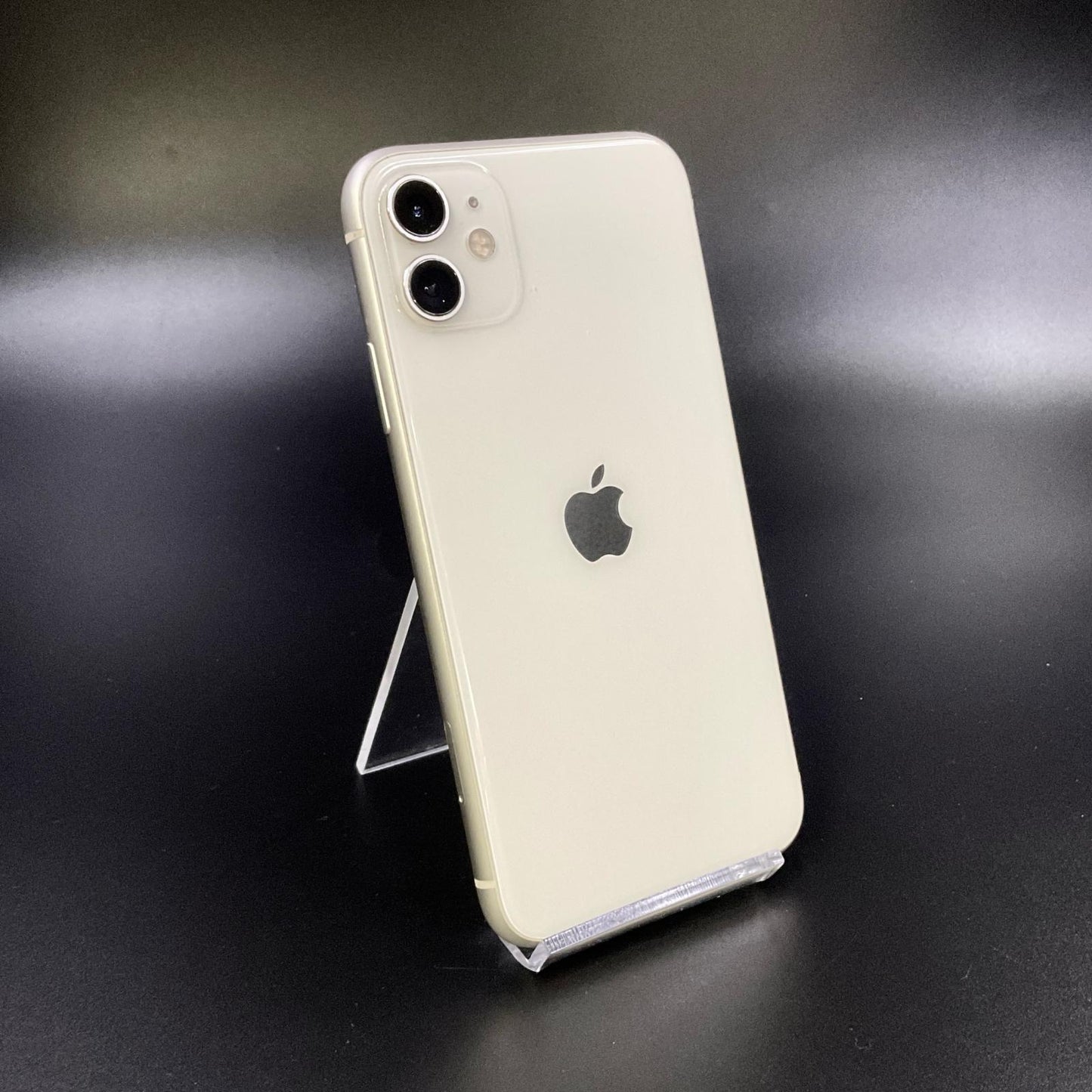 【最速発送】Apple iPhone iPhone 11 64GB ホワイト docomo SIMフリー 白ロム【難有】 72%