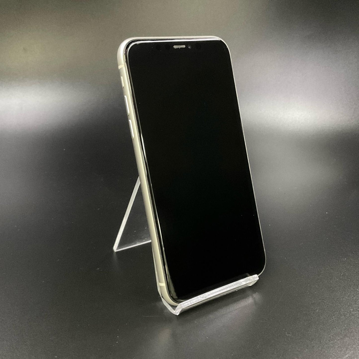 【最速発送】Apple iPhone iPhone 11 64GB ホワイト docomo SIMフリー 白ロム【難有】 72%
