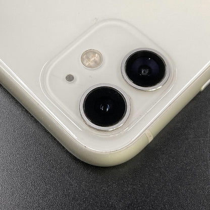【最速発送】Apple iPhone iPhone 11 64GB ホワイト docomo SIMフリー 白ロム【難有】 72%