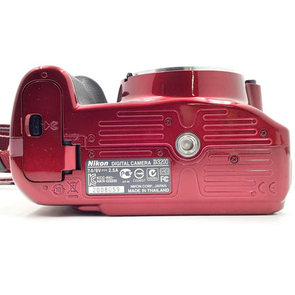 【最速発送】Nikon デジタル一眼 D3200 ボディ レッド【難有】